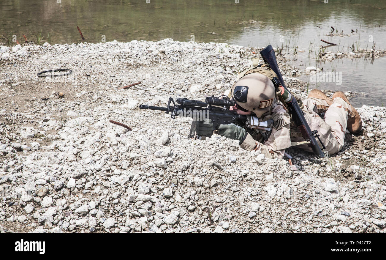 Navy SEAL in action Stock Photo Alamy