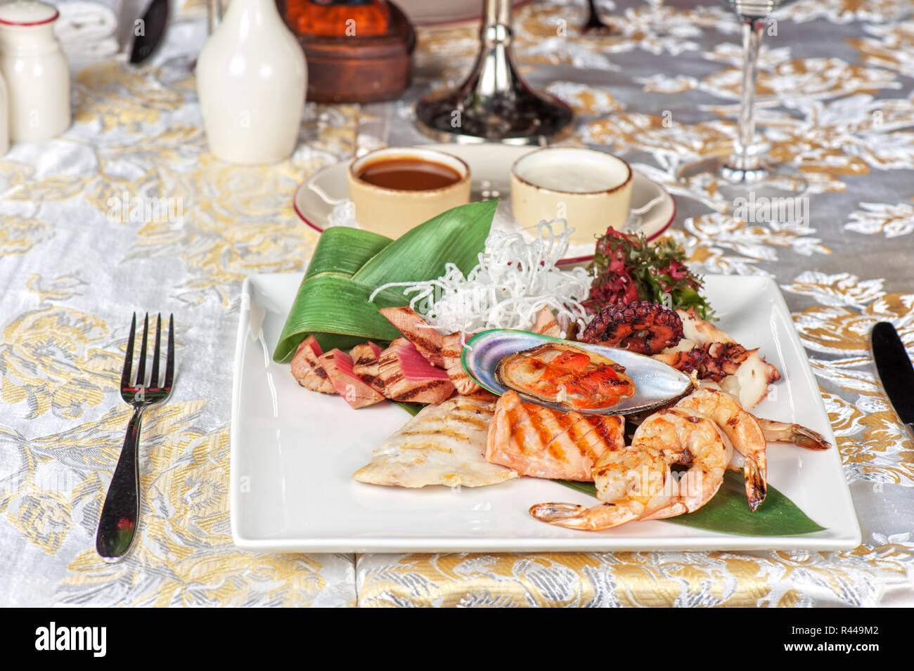 seafood mix dish Stock Photo Alamy