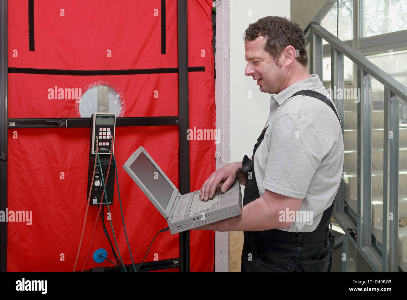 differential pressure measuring method Stock Photo Alamy