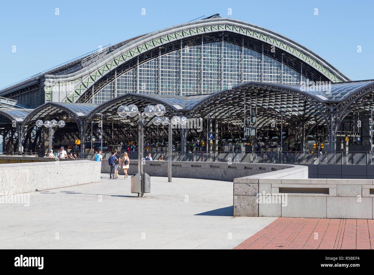 Cologne, Germany. Train Station (Bahnhof Stock Photo Alamy