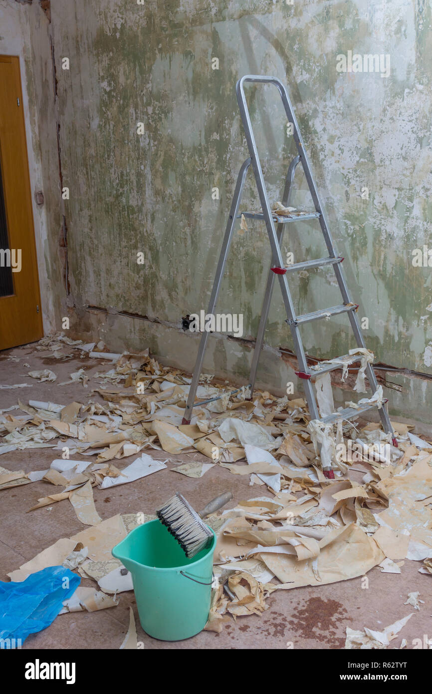 peel off wallpaper Stock Photo Alamy