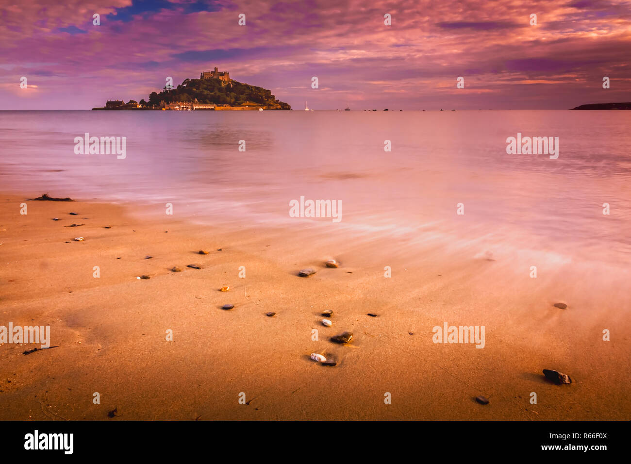 St Michaels Mount at sunset Stock Photo Alamy
