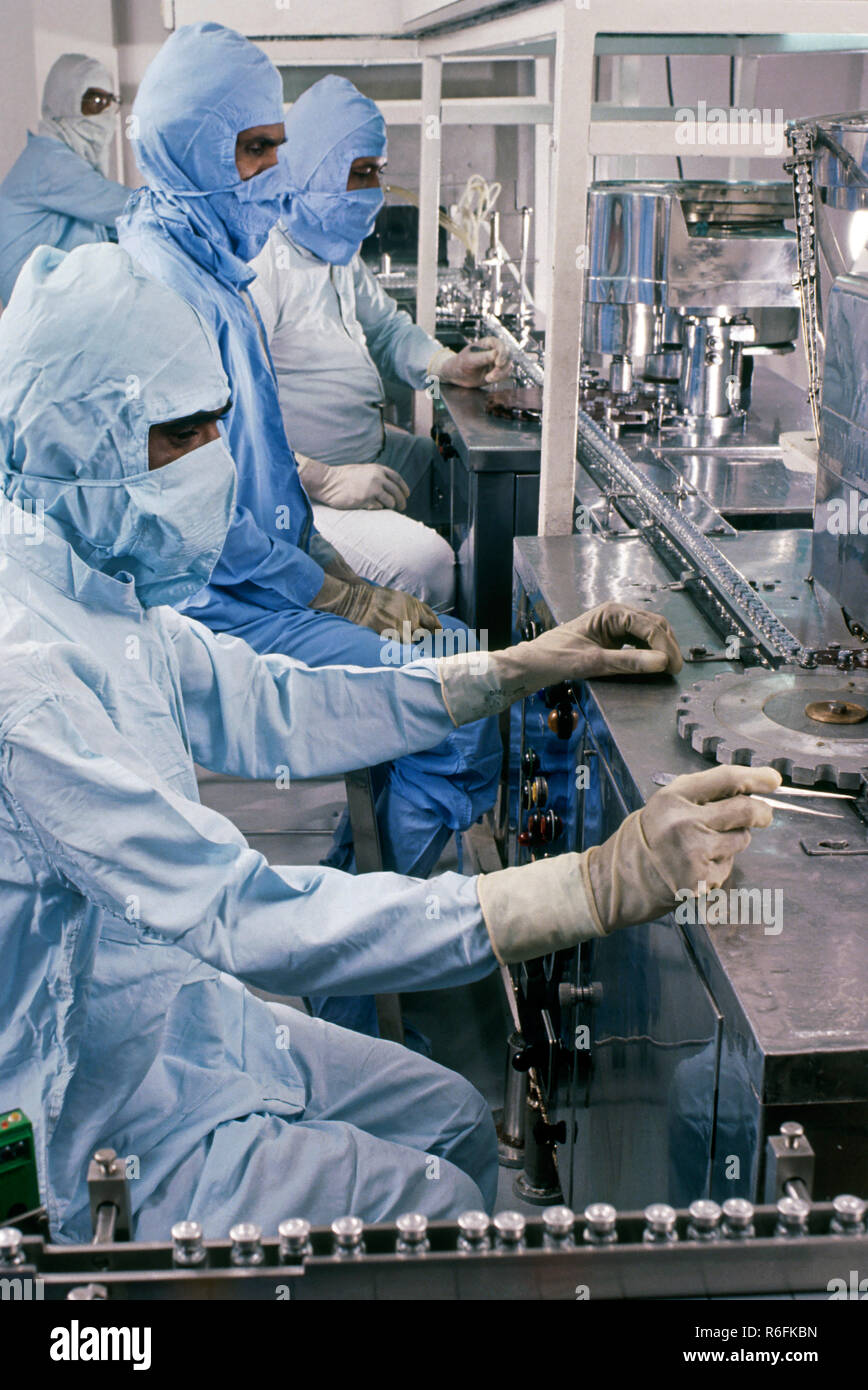 Pharmaceutical plant hires stock photography and images Alamy