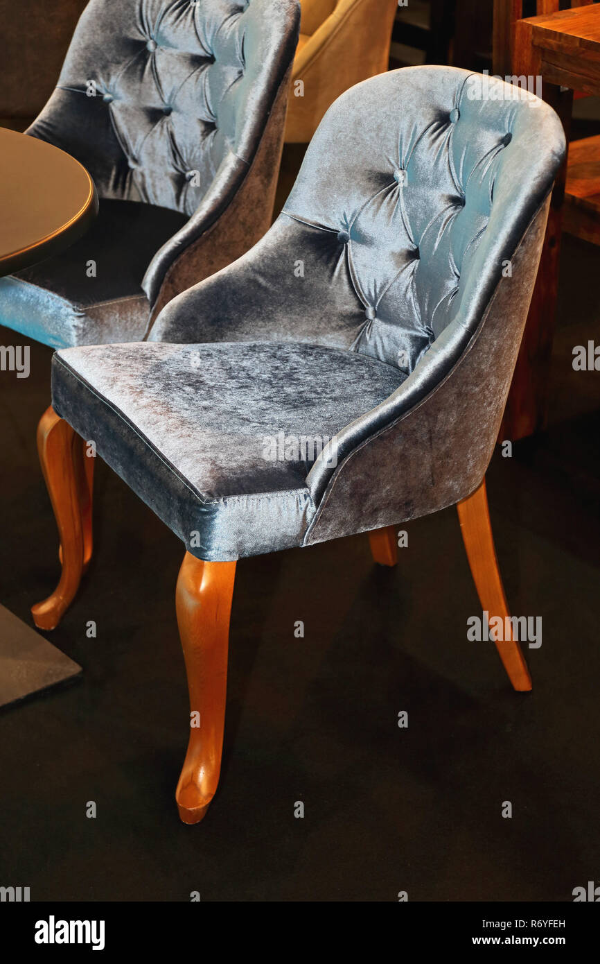 Velvet chair vintage hires stock photography and images Alamy
