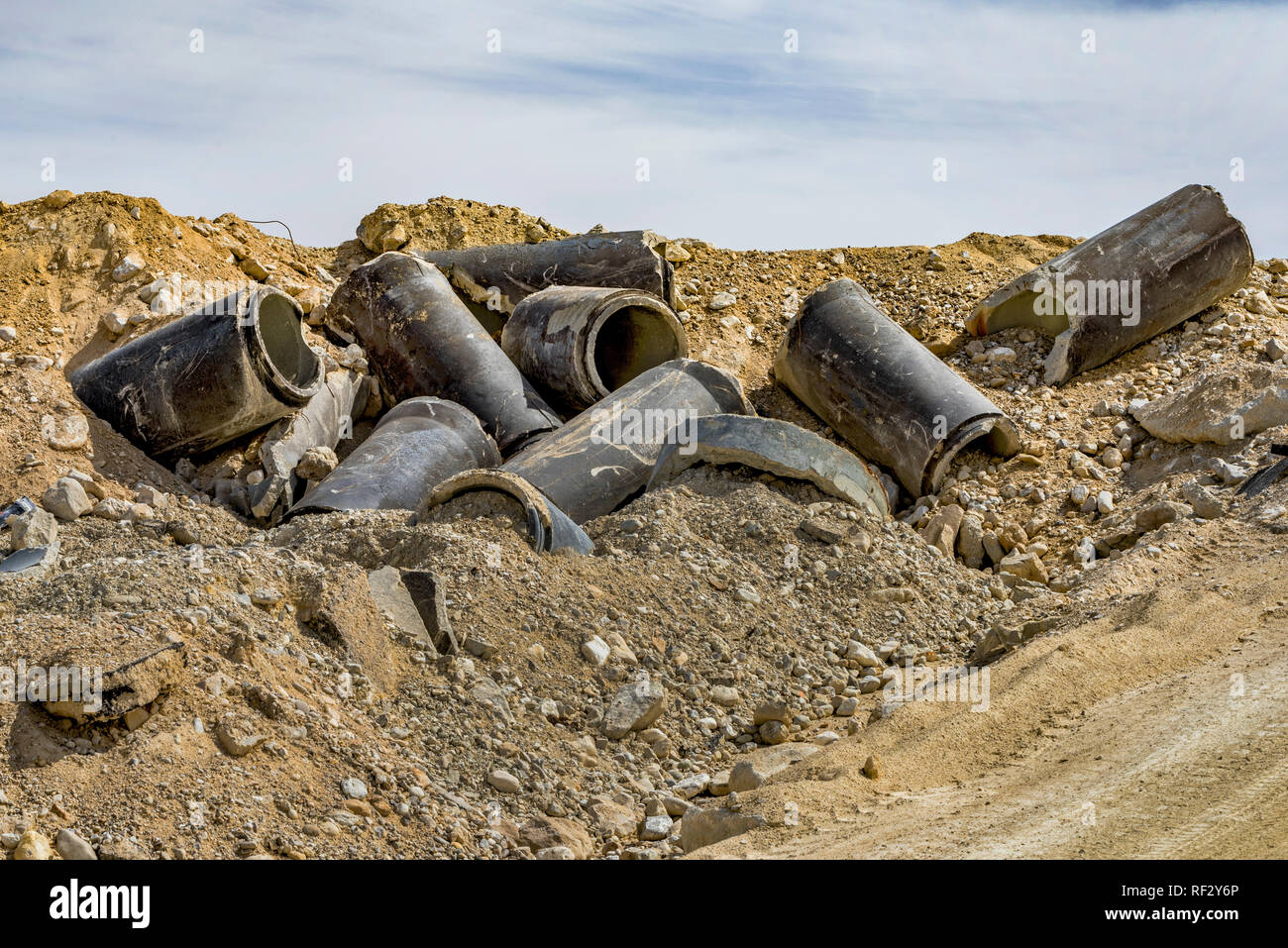 Dump yard hires stock photography and images Alamy