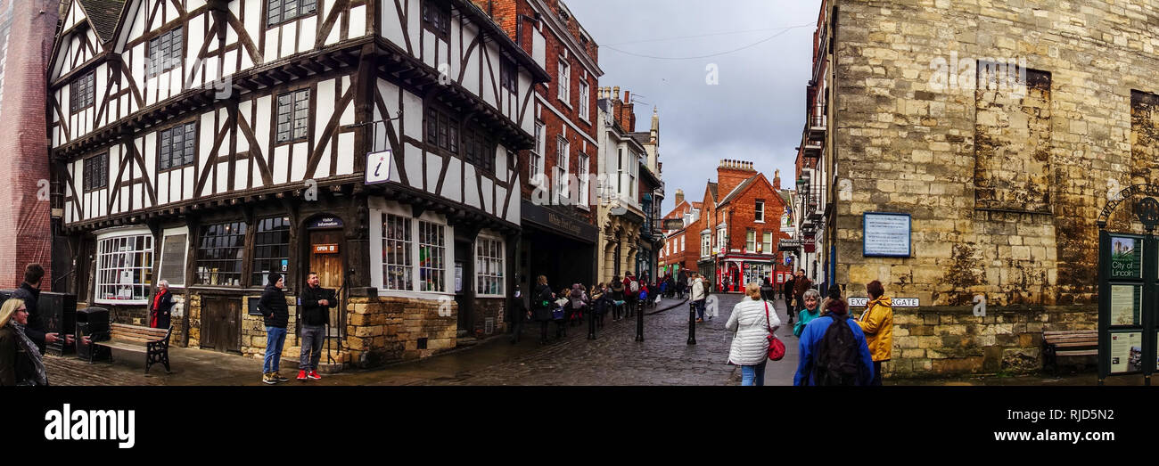 Bailgate lincoln hires stock photography and images Alamy