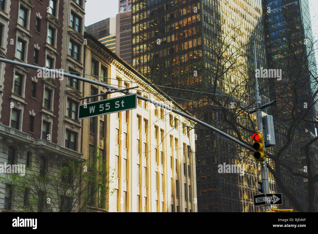 55th Street Stock Photos & 55th Street Stock Images Alamy