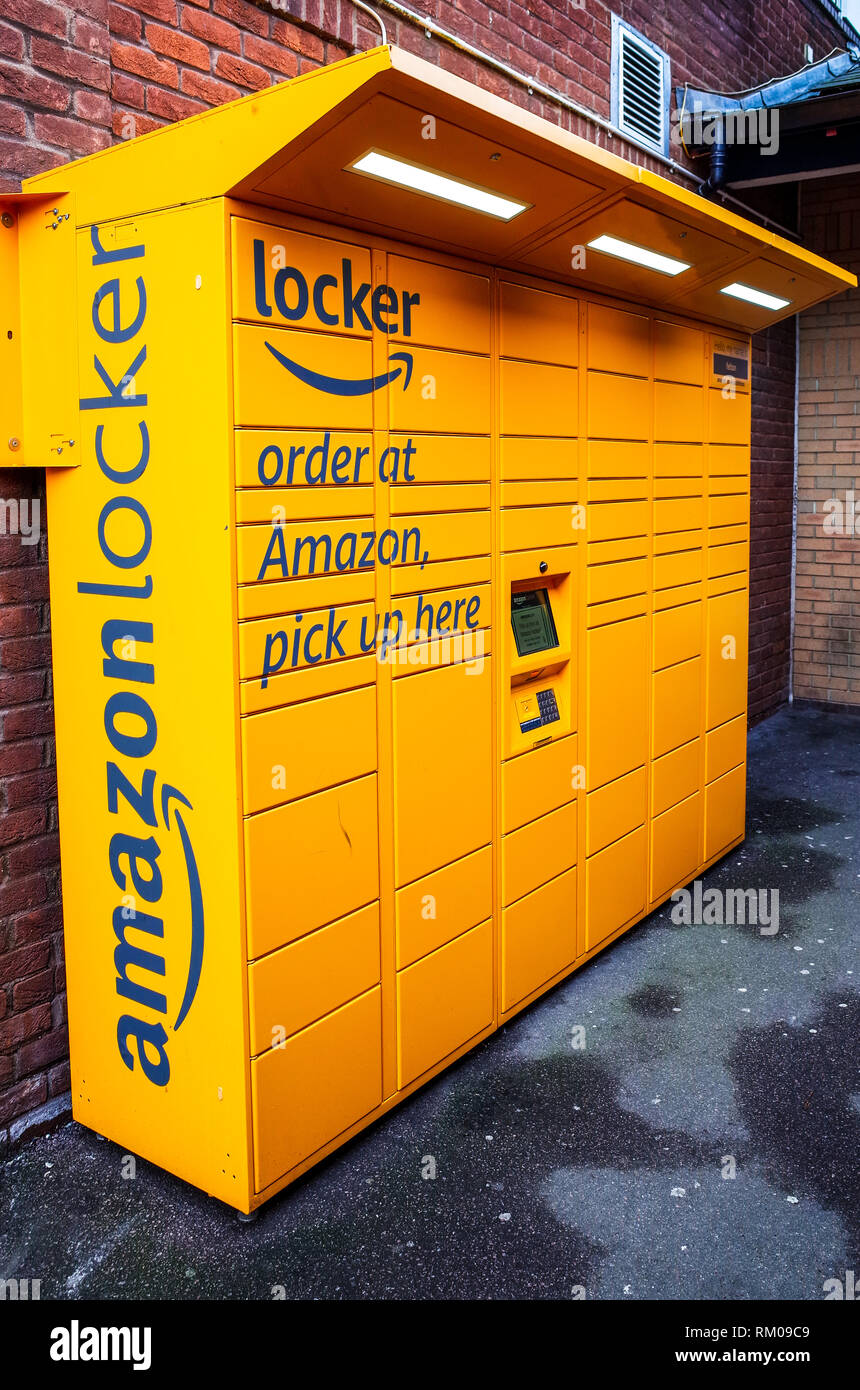 Amazon locker hires stock photography and images Alamy