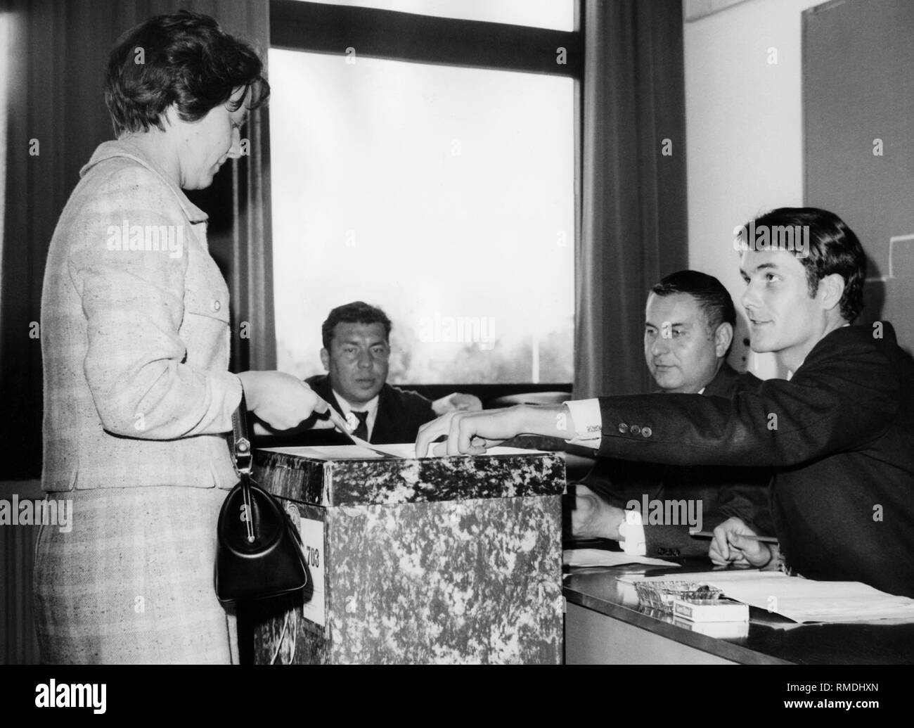 Ballot voting historic hires stock photography and images Alamy