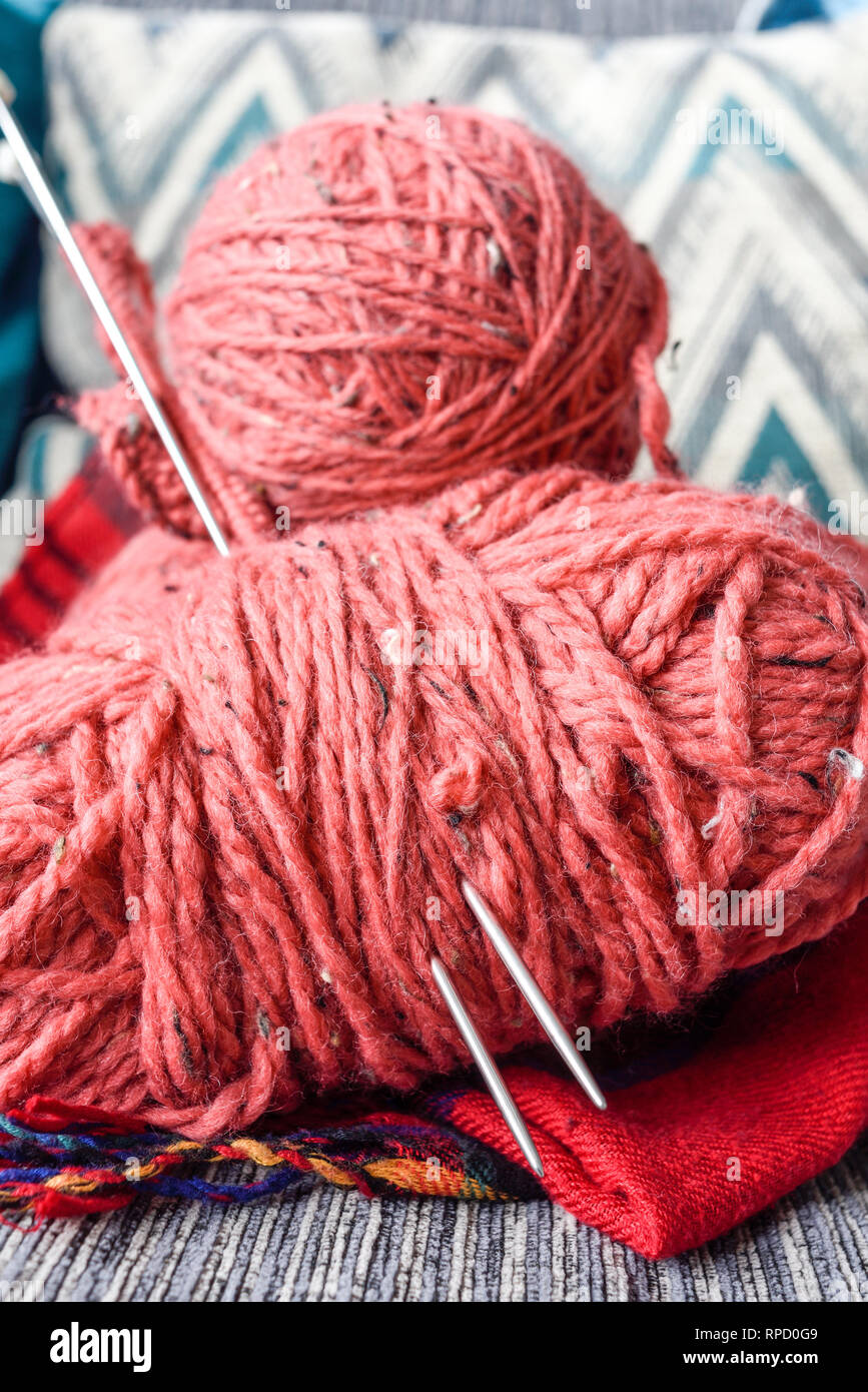 Knitting Needles and Wool Stock Photo Alamy