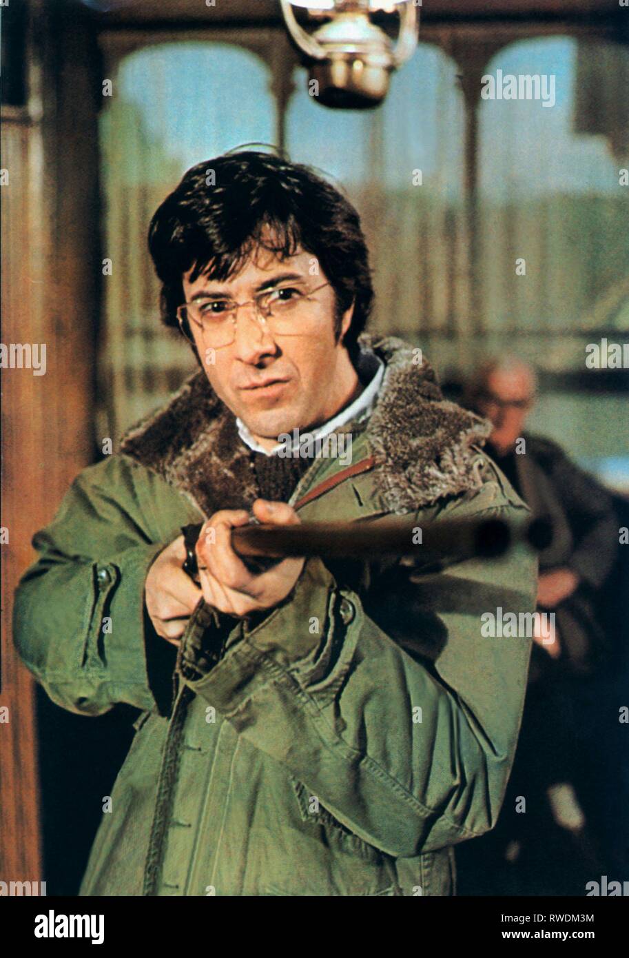 DUSTIN HOFFMAN, STRAW DOGS, 1971 Stock Photo Alamy