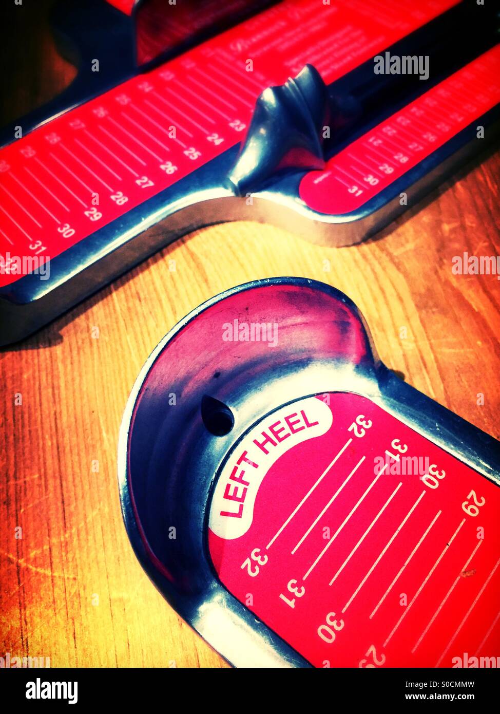 Shoe size measure hires stock photography and images Alamy