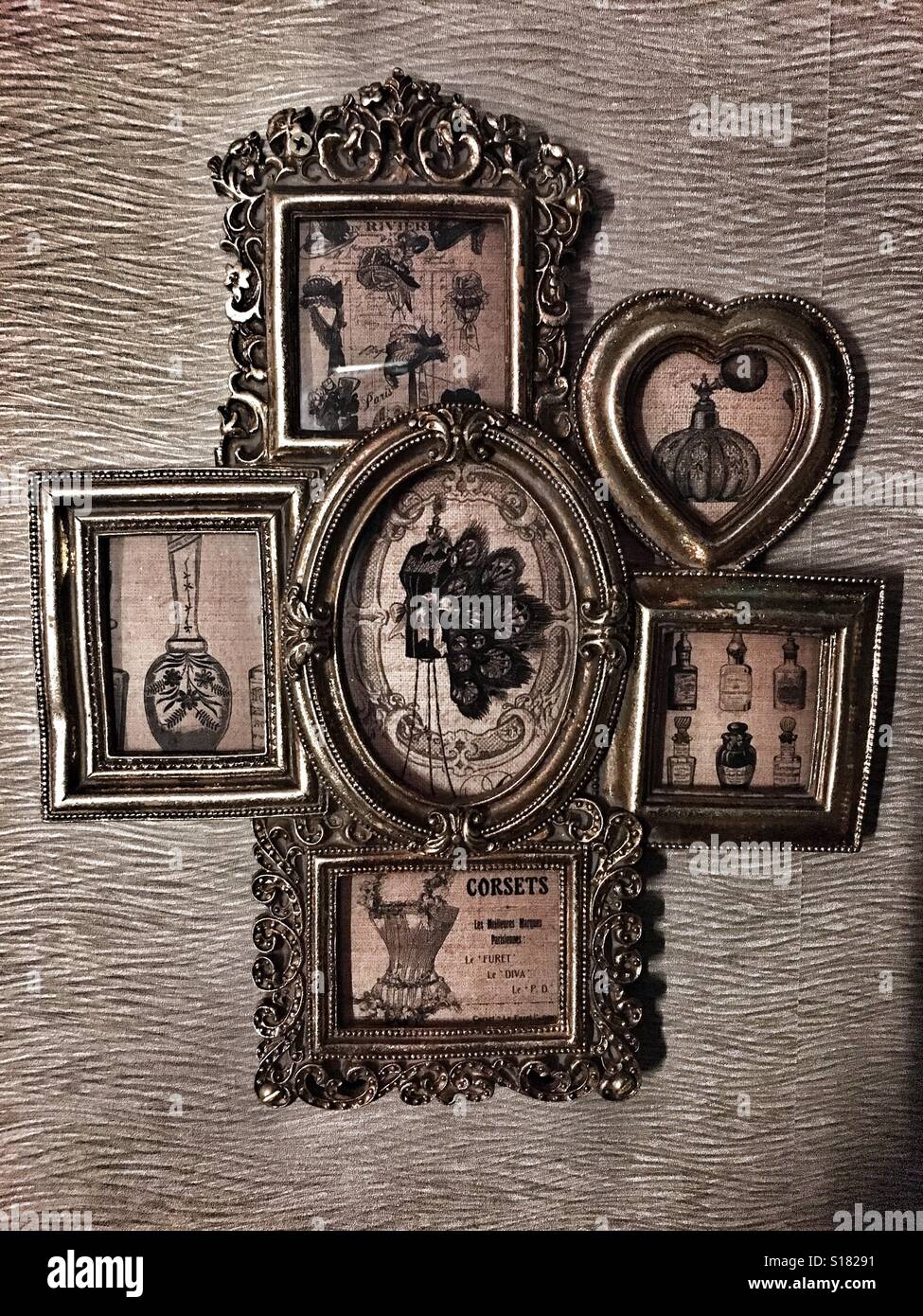 Oval picture frames hires stock photography and images Alamy