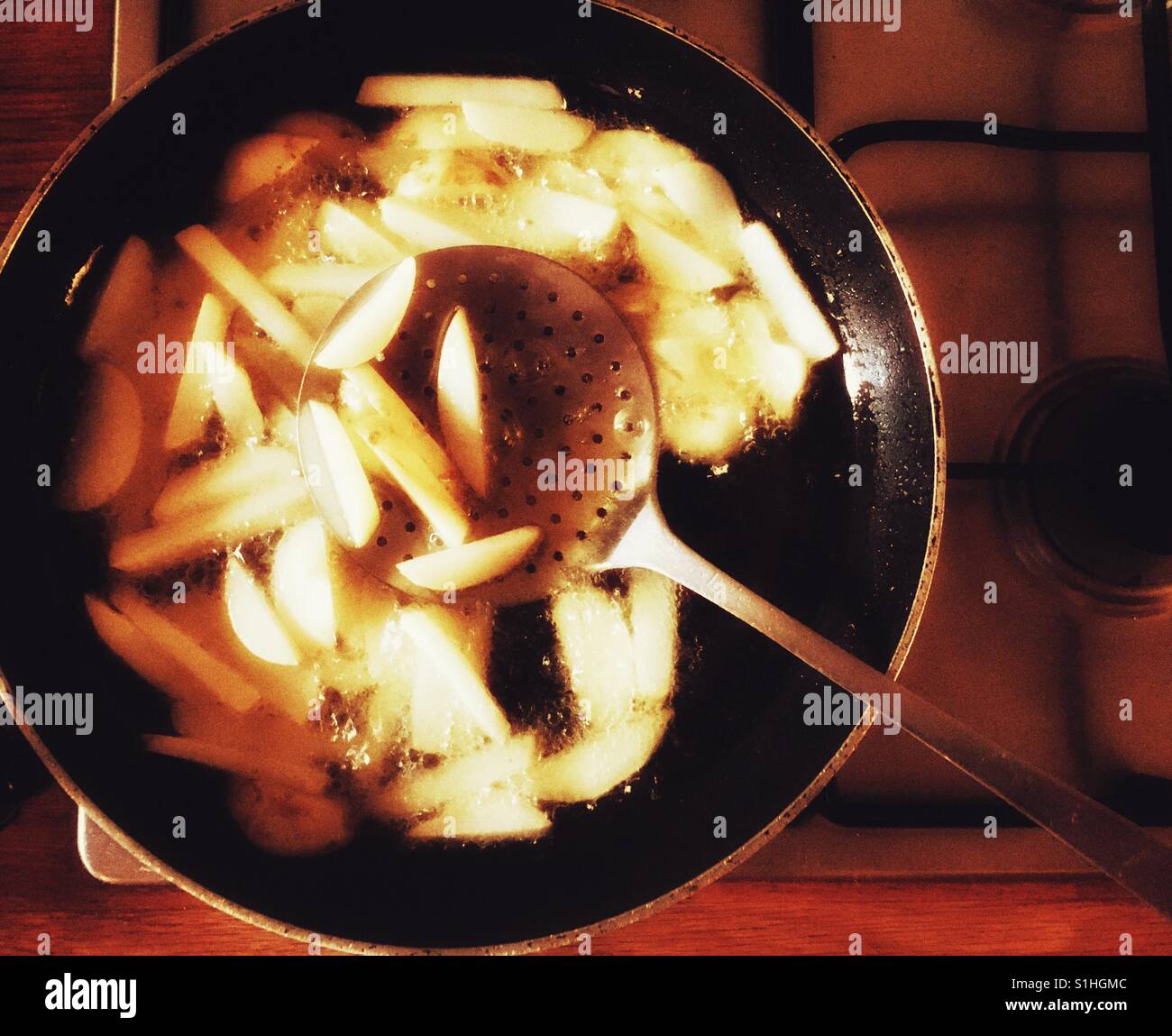 Homemade chips frying hires stock photography and images Alamy