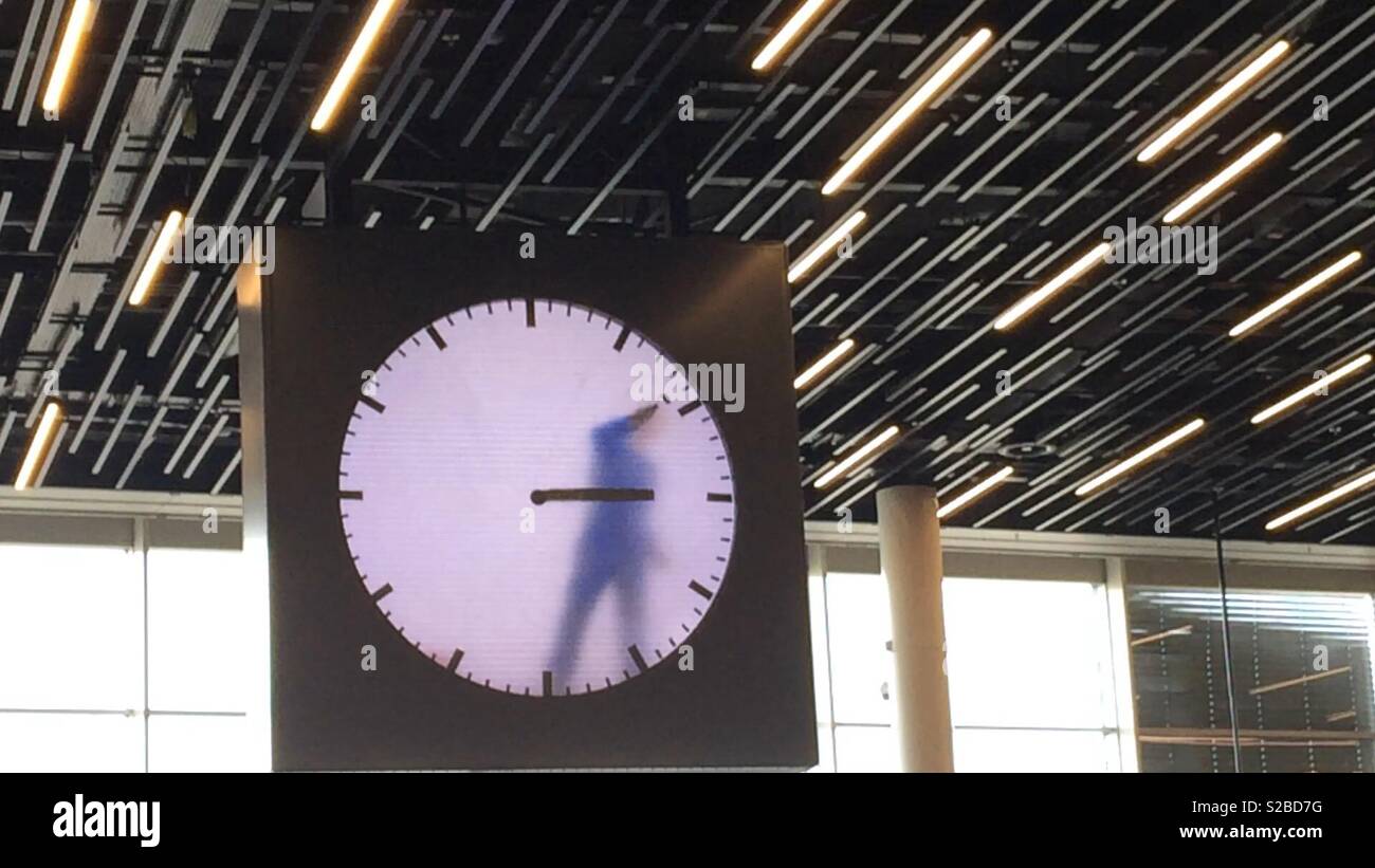 Amsterdam airport schiphol clock hires stock photography and images
