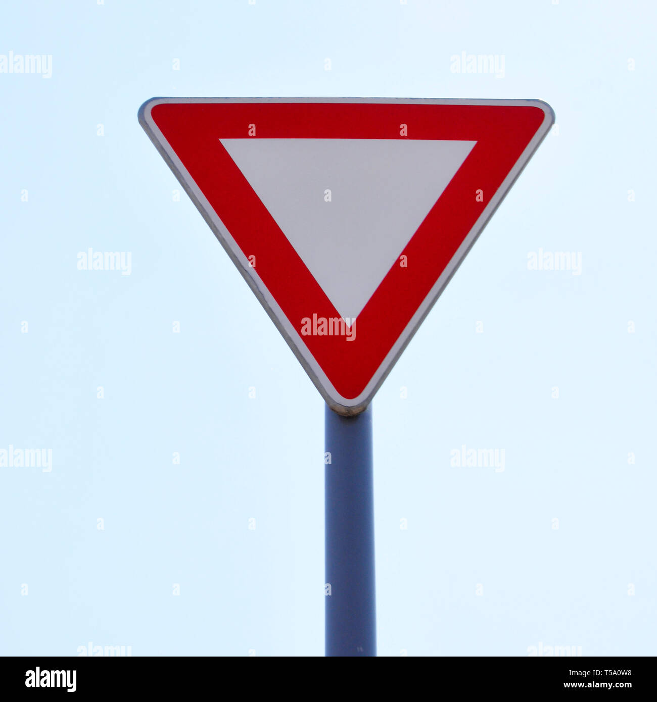 Collection 32+ Photos what does a white triangle sign mean Full HD, 2k, 4k