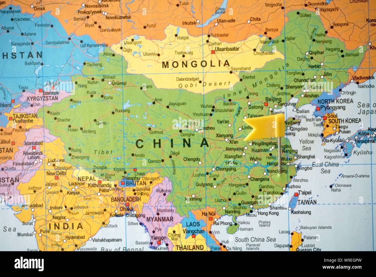 Map of china with flag hires stock photography and images Alamy