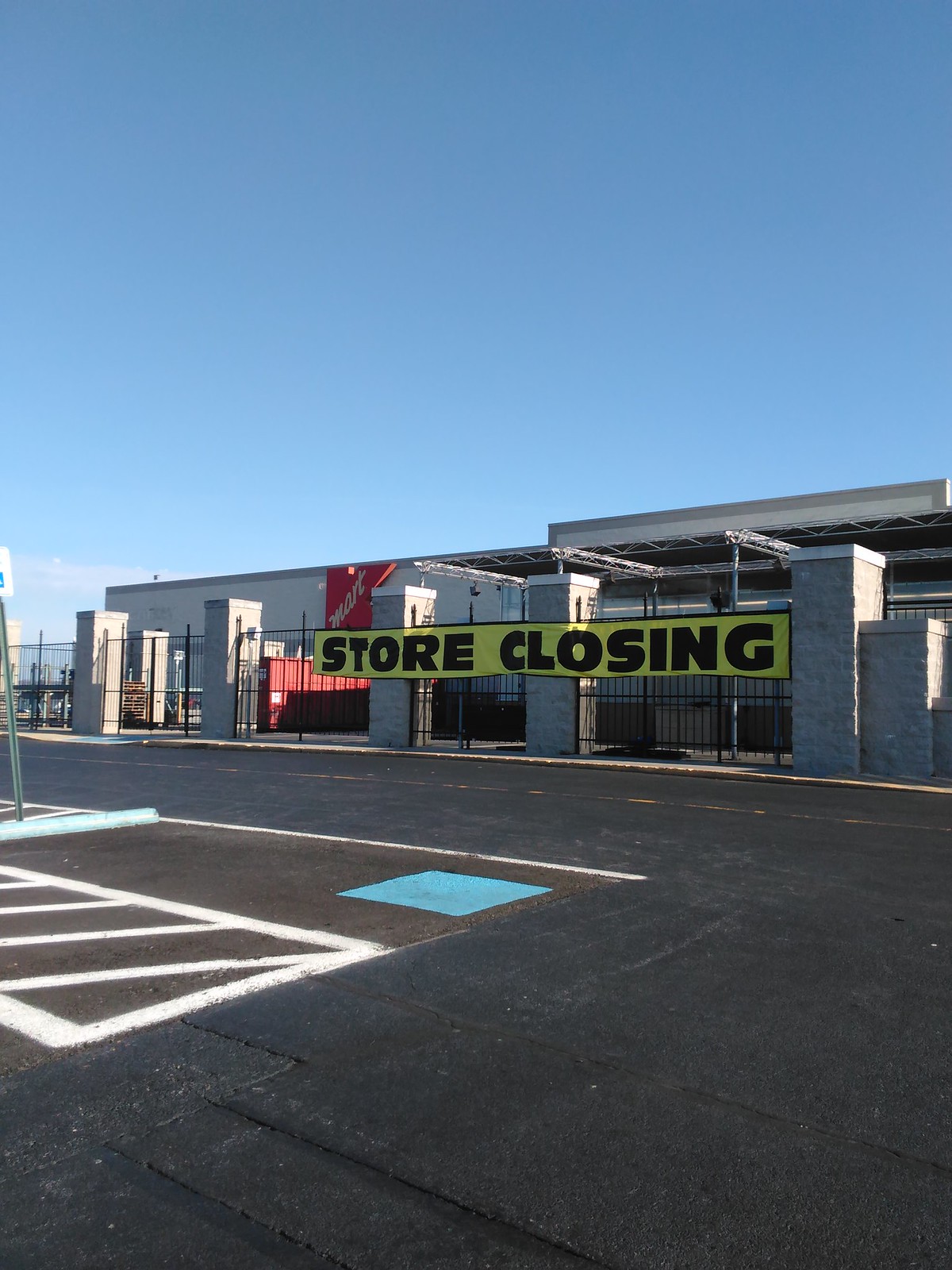 Bradley Square Mall Jamie in Wanderland