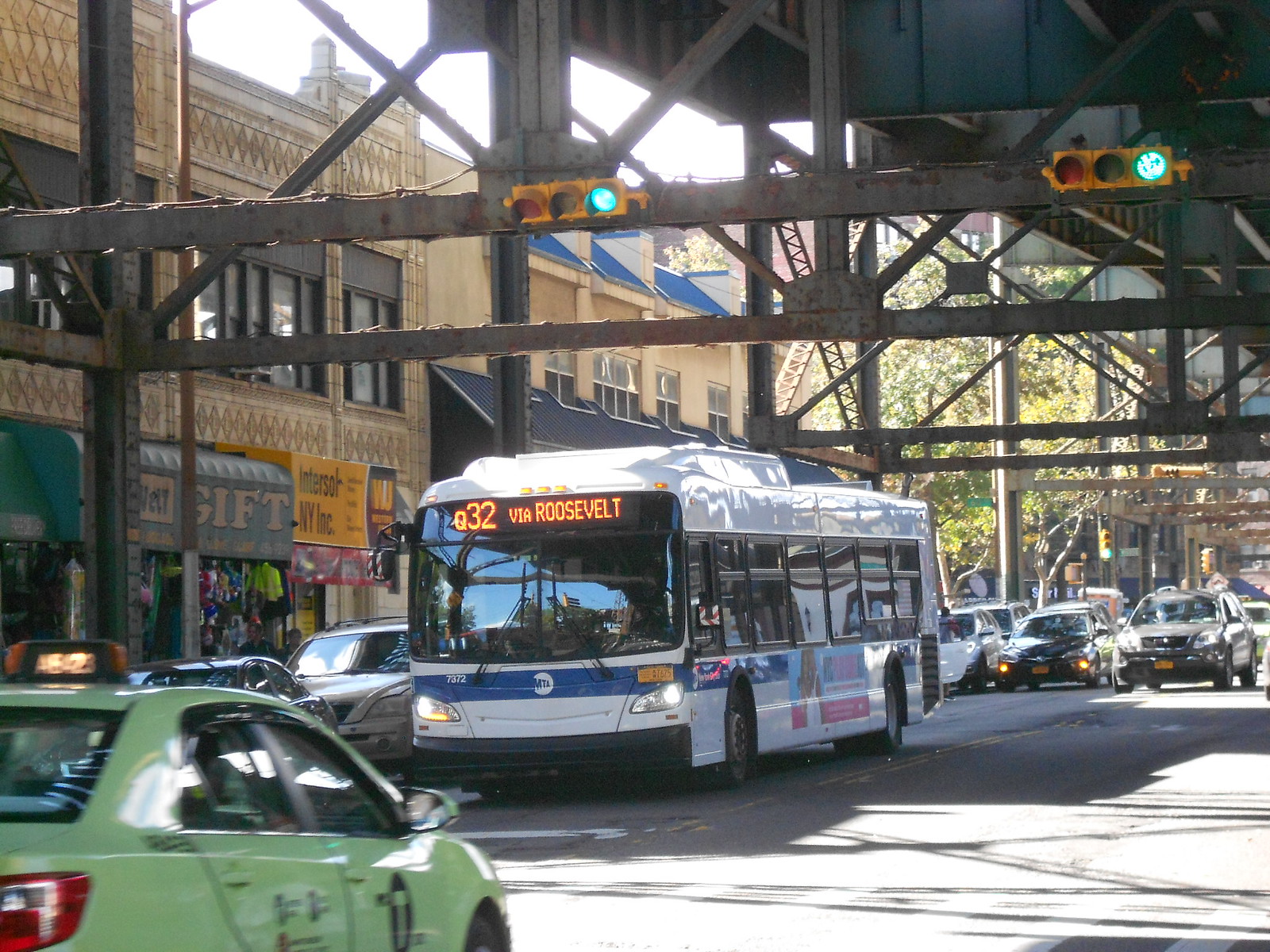 Some downtown Brooklyn bus photos from Nov 25 2016 Bus Photos