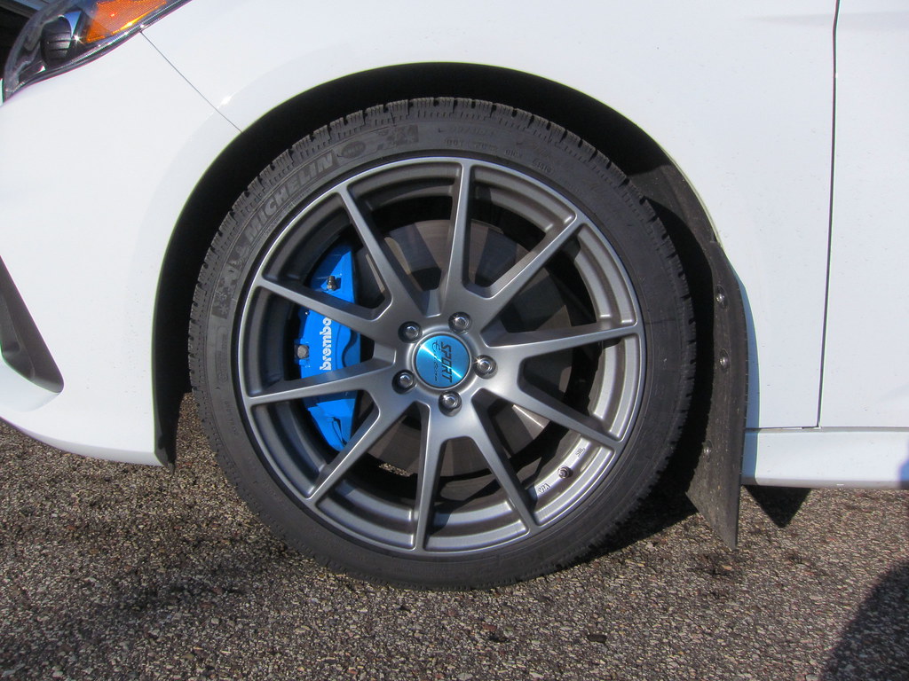 A Frozen White RS2 in Wisconsin Page 2 Ford Focus RS Forum