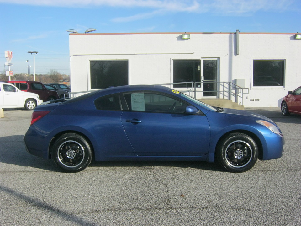 Used 2009 Nissan Altima 2.5 S Coupe for Sale Chacon Autos
