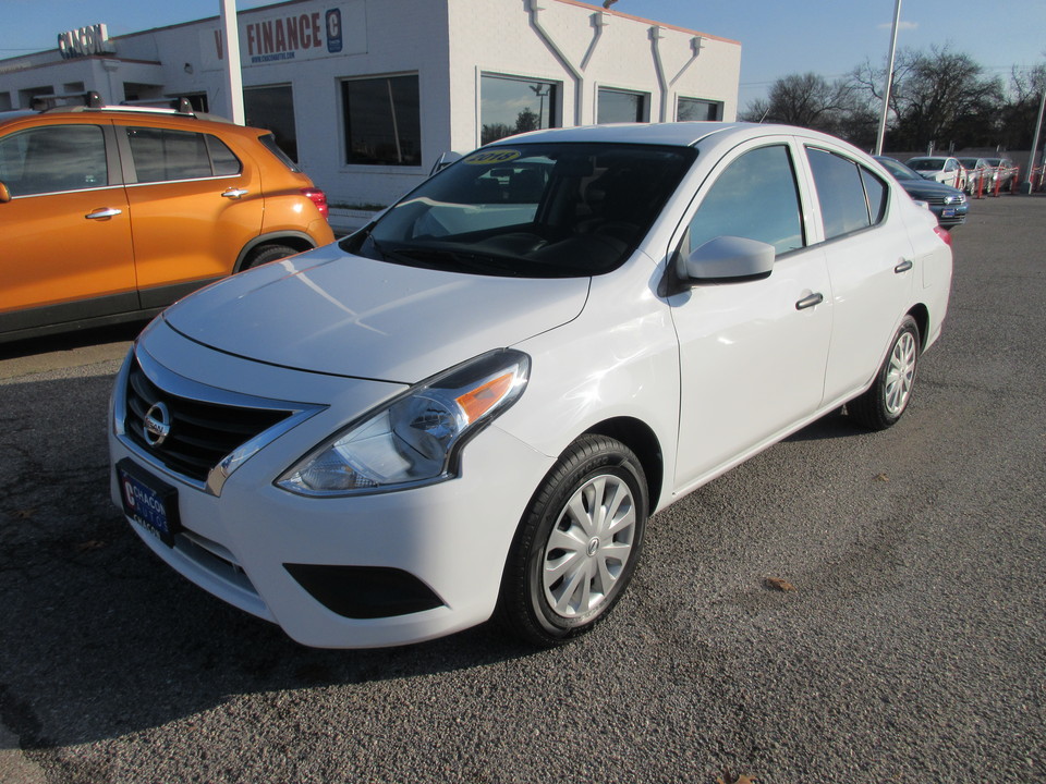 Used 2018 Nissan Versa 1.6 SV Sedan for Sale Chacon Autos