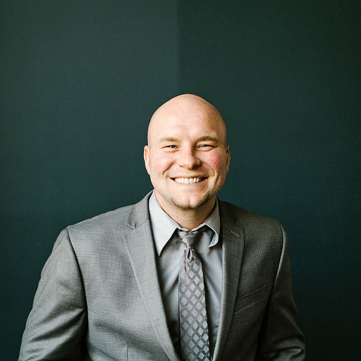 Agents Kris Lindahl Real Estate