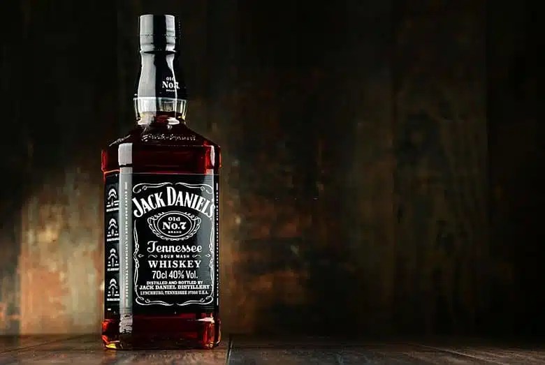 What Does Jack Daniels Taste Like? Unveil the Flavor