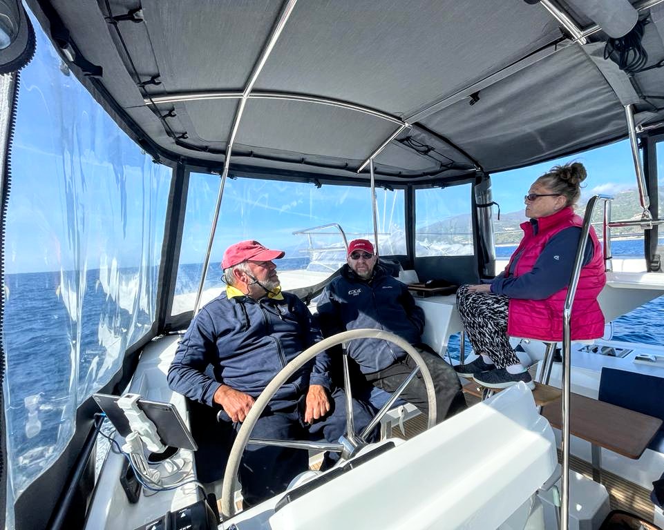 Helm station Cabin Charter Sailing