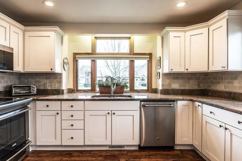 Refacing Companies Michigan Matttroy