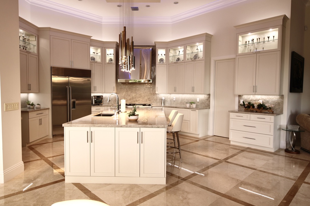 Cream Kitchen with UltraCraft and Quartzite Countertops CD