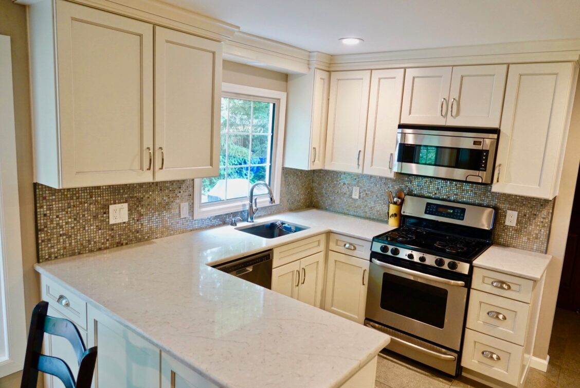 Marc’s Livingston, New Jersey White Shaker Kitchen Remodel CD