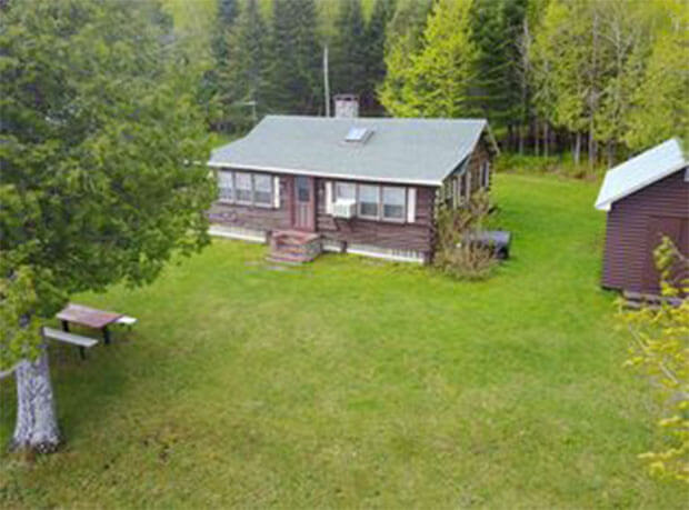 [FOR SALE] Lakeside Log Cabin Retreat for a Mere 160k Page 2 of 4