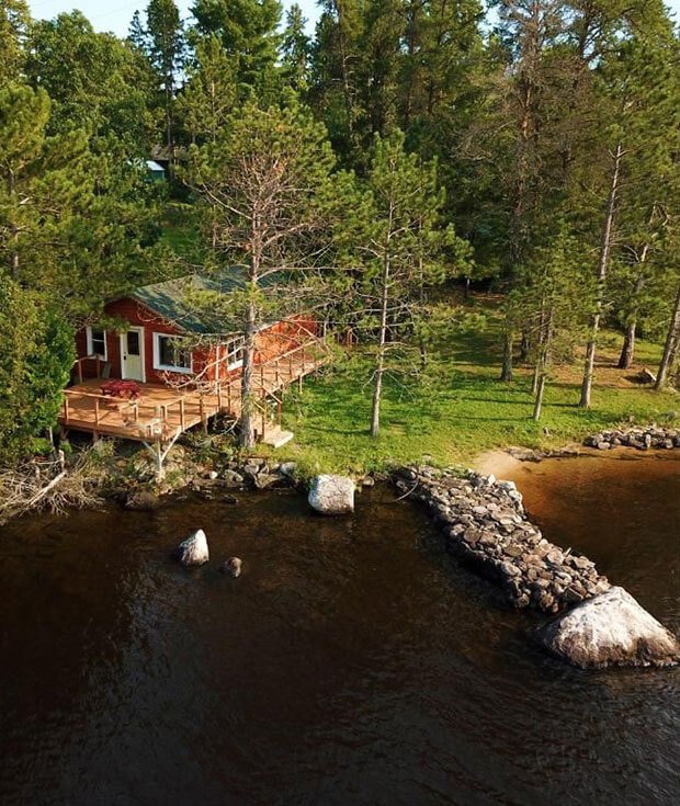 [FOR SALE] Lakefront Hideaway for a Perfect Summer Holiday Cabin