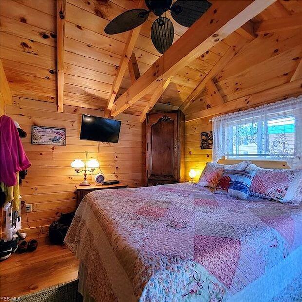 [FOR SALE] BEAUTIFUL CUSTOM VACATION CABIN UNDER 100K Cabin Obsession