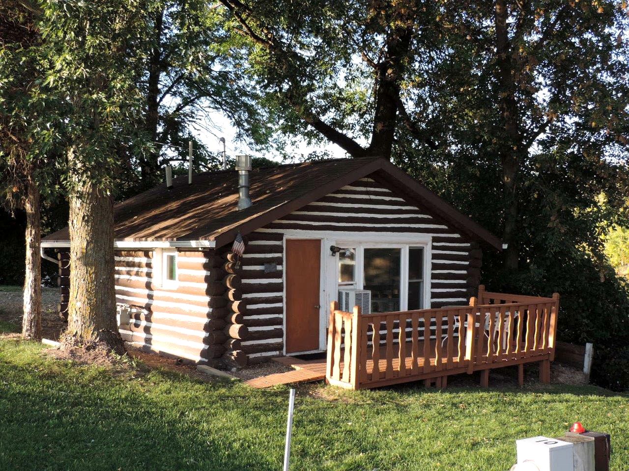 Richard's Cabin Cabin On The Wolf