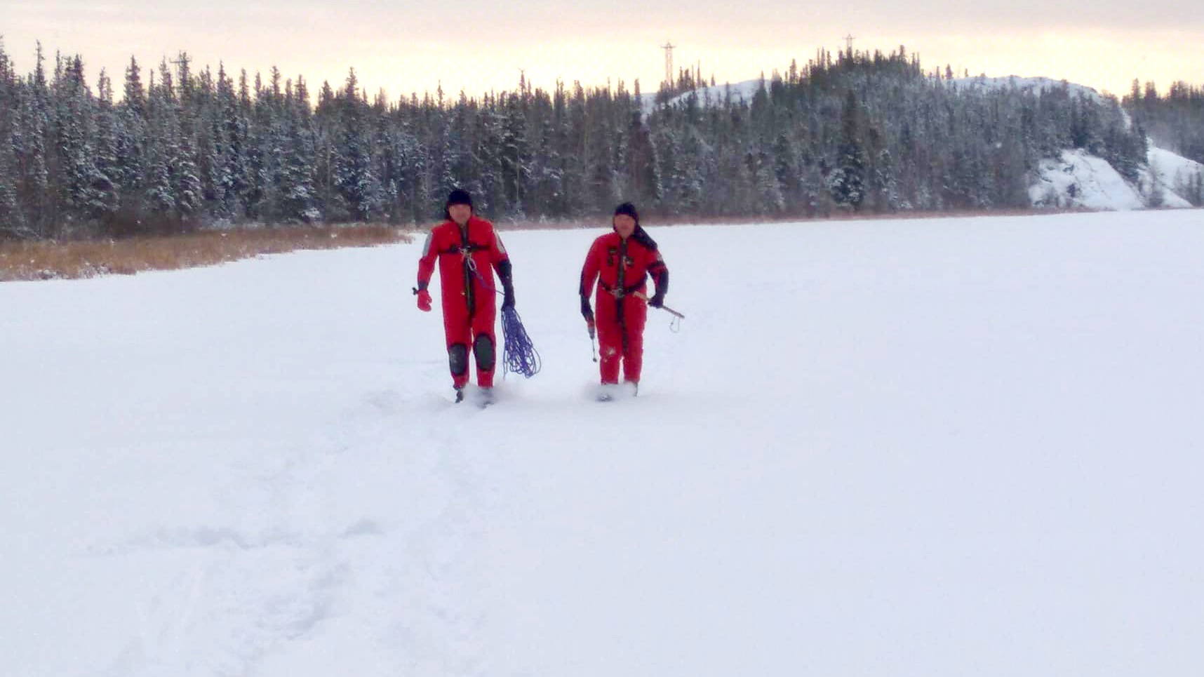Ice reaches sixinch thickness across Yellowknife lakes