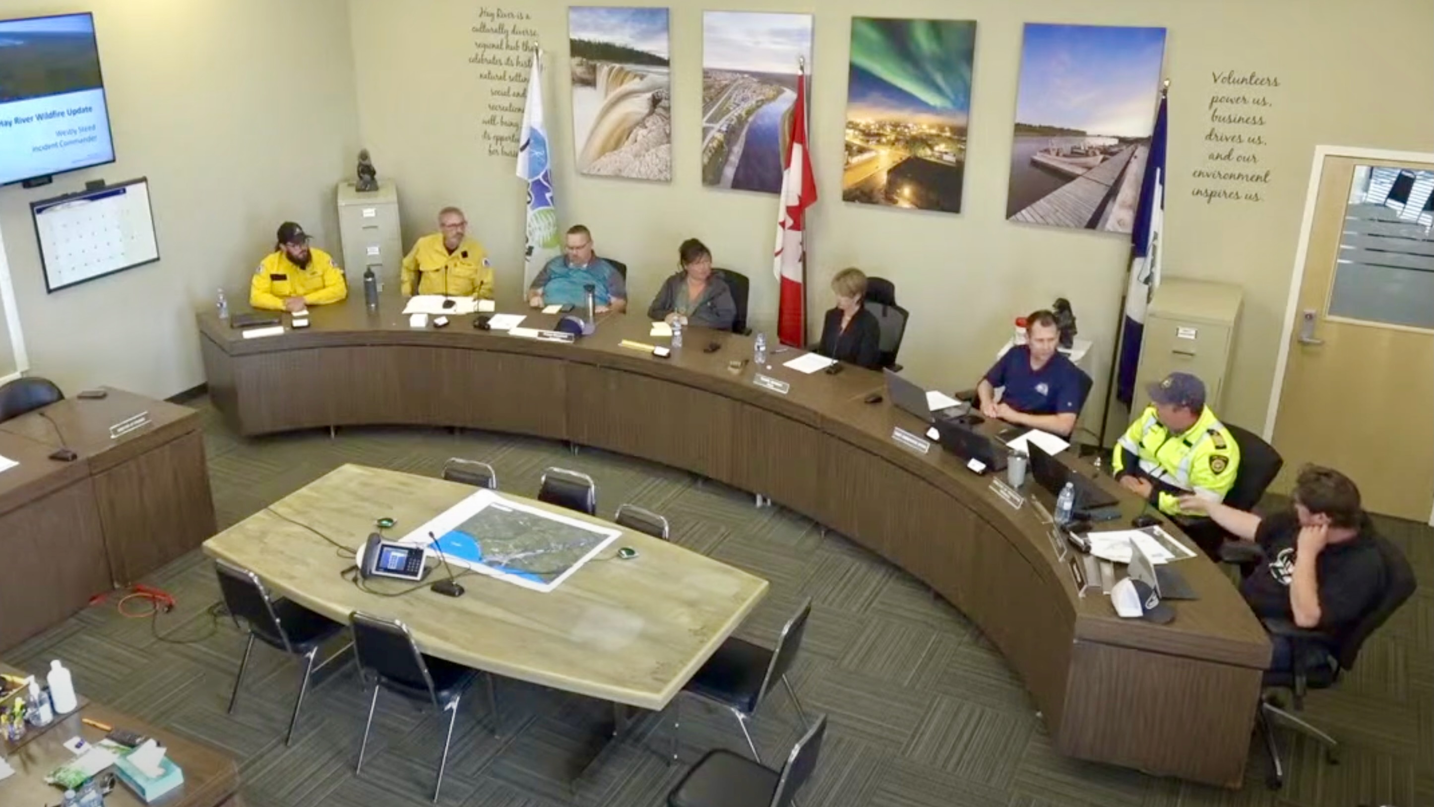 Hay River virtual public meeting defeated by technical problems