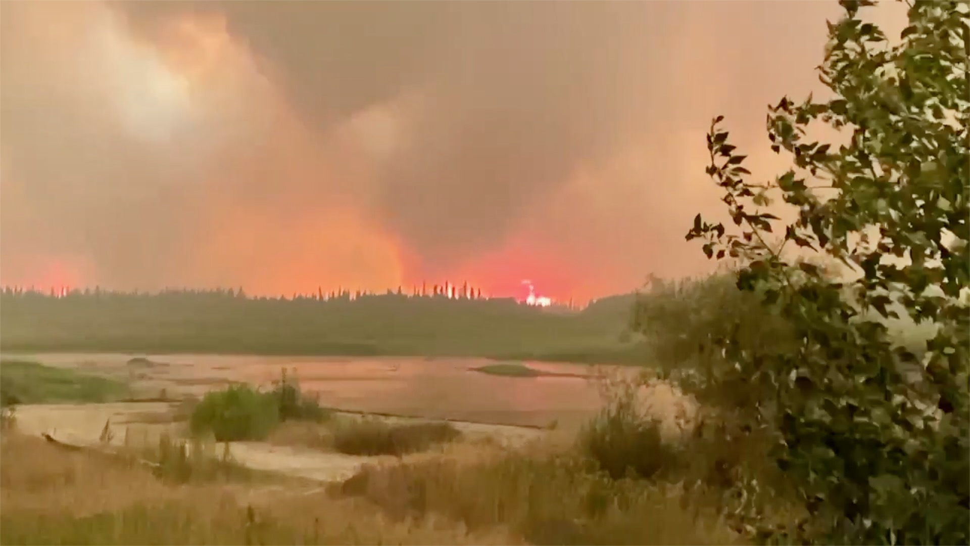 Hay River town centre undamaged but fire ‘very close’ overnight