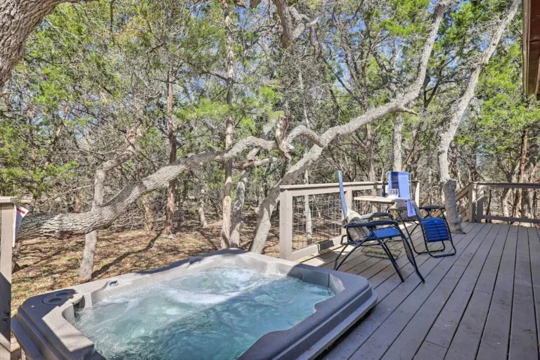 Best Cabins with Hot Tubs in Wimberley for everybudget in 2023