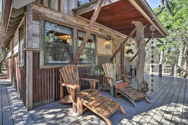 Best Cabins with Hot Tubs in Wimberley for everybudget in 2023