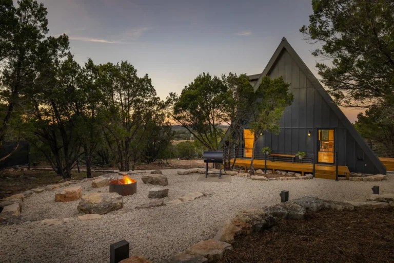 Best Cabins with Hot Tubs in Wimberley for everybudget in 2023