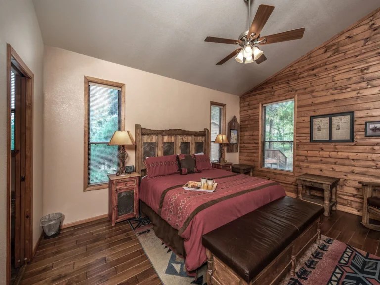 Best Cabins with Hot Tubs in New Mexico for any budget in 2023