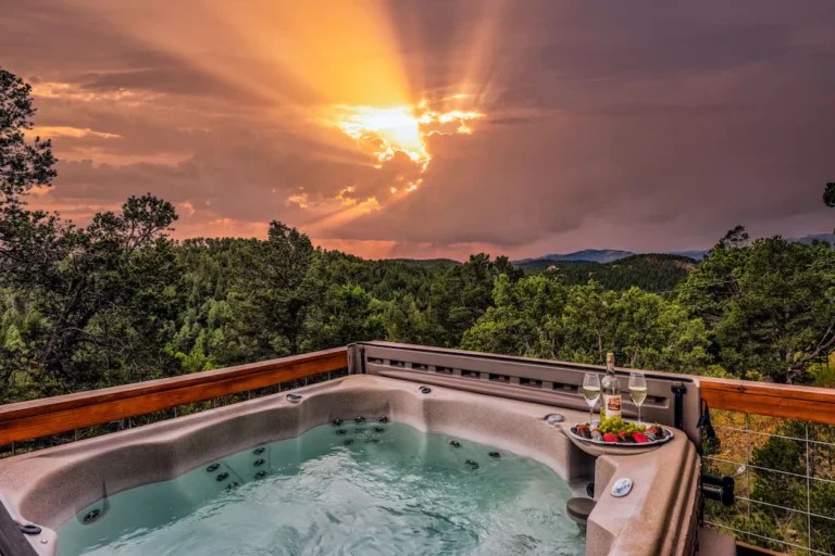 Best Cabins with Hot Tubs in New Mexico for any budget in 2023
