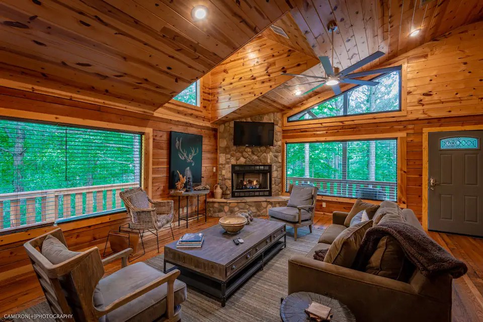 Top 12 Romantic Cabins In Broken Bow to Rent Cabin Trippers