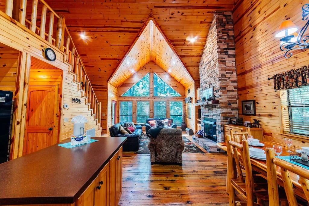 Top 12 Romantic Cabins In Broken Bow to Rent Cabin Trippers