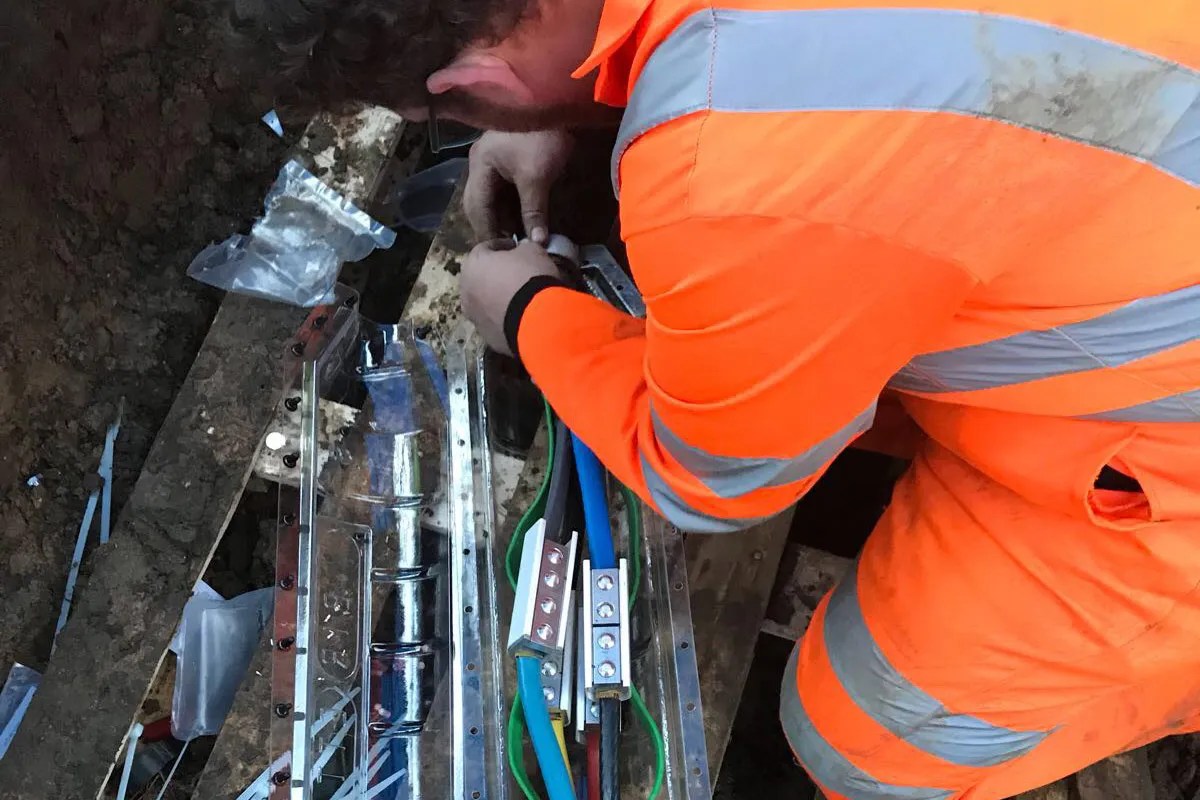 Cable Gang Cable Pulling ContractorsPulling Cable for Data Highways