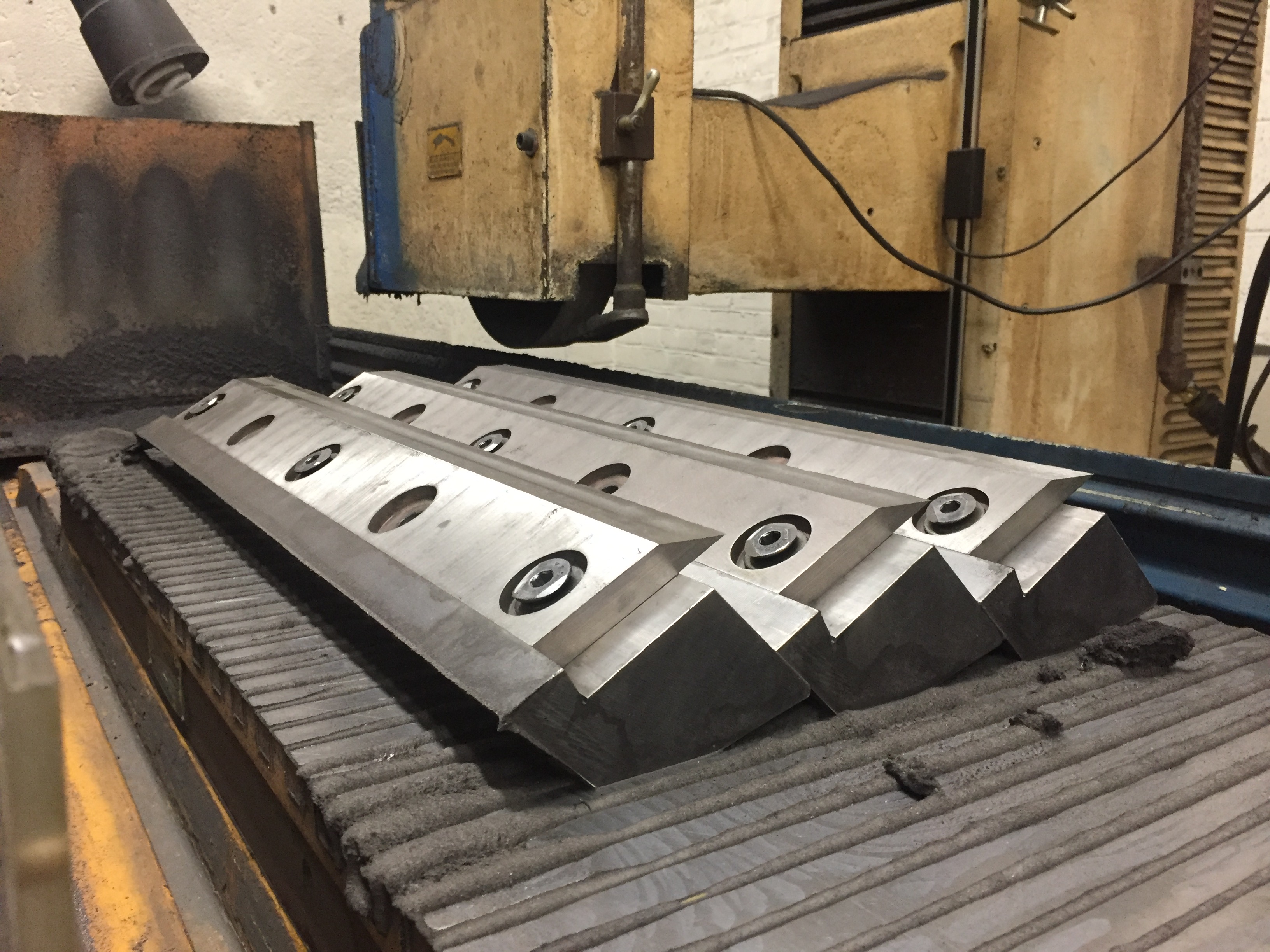 Recycling Equipment Servicing Cable Management