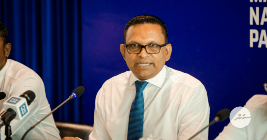 Hiyaa flat thakuge kuli 4,000 ah kudakohdheyn Nazim vaudhu vejje