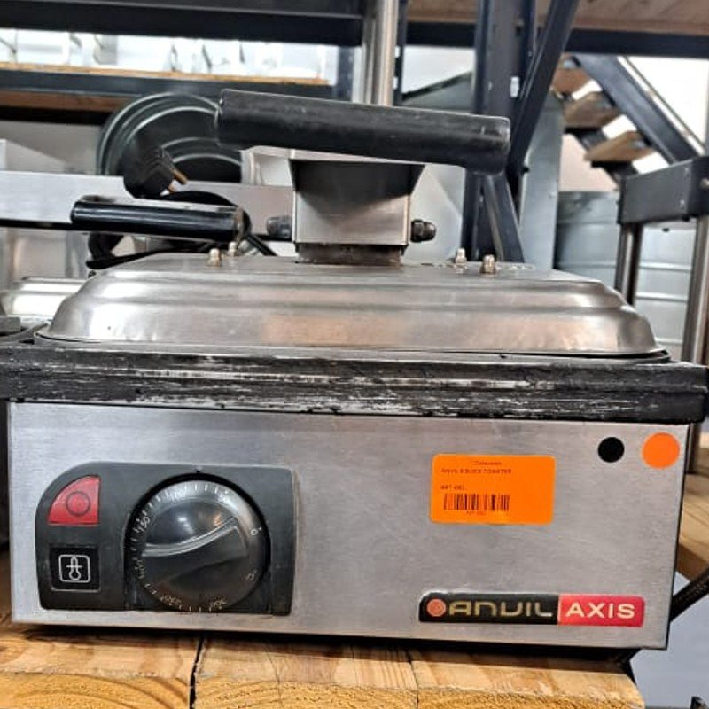 9 SLICE TOASTER ANVIL